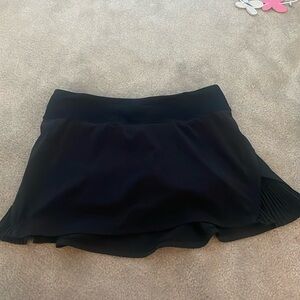 black lululemon skirt size 4